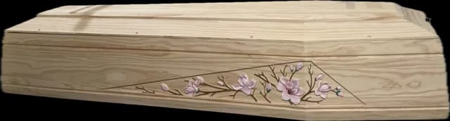 Cercueil en bois clair au décor floral rose peint à la main
